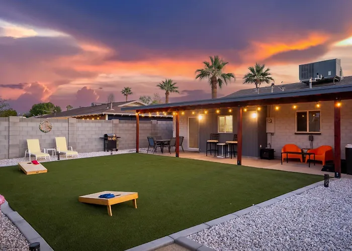 Desert Bloom L 5 Min To Old Town L Hot Tub