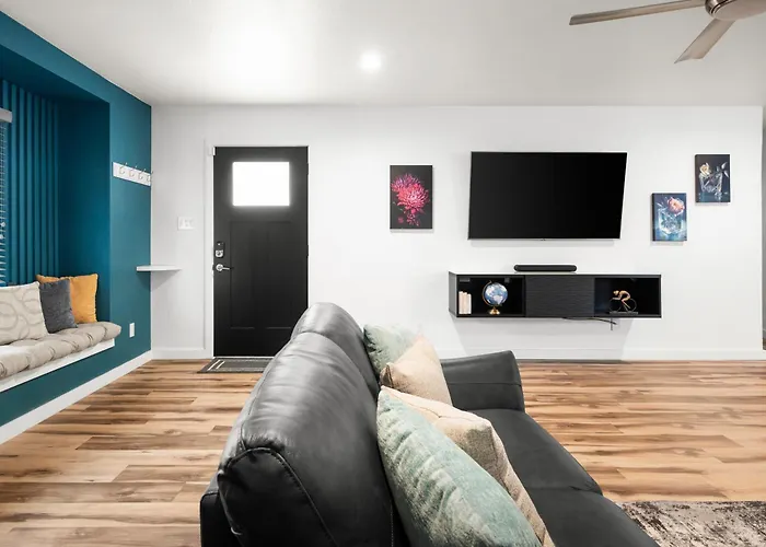 Desert Bloom L 5 Min To Old Town L Hot Tub * Scottsdale